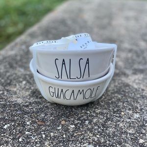 Rae Dunn salsa and guacamole bowls